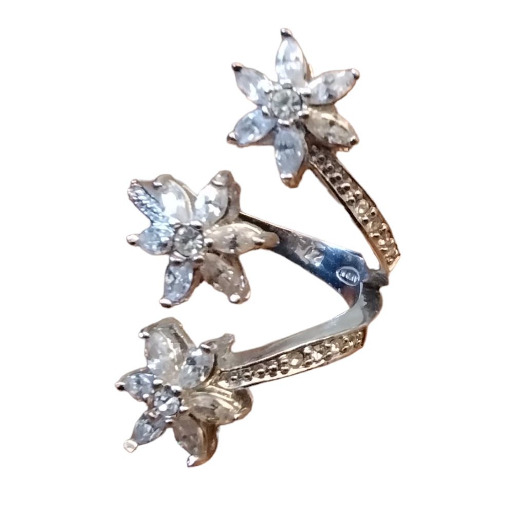 Vintage 2004 Avon Multiflower Bypass Ring Silvertone Rhinestone Size 7
